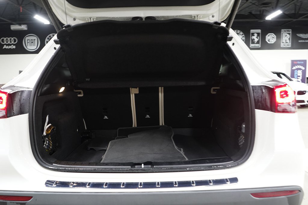 Used 2022 Mercedes-Benz GLA 250 w/ Premium Package Lite image 23
