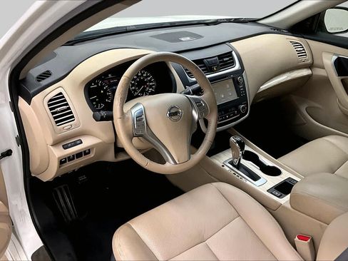 Used 2016 Nissan Altima 2.5 SL w/ 2.5 Technology Package FWD image 17