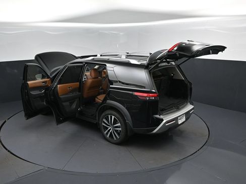 Used 2023 Nissan Pathfinder Platinum w/ Cargo Package FWD image 48