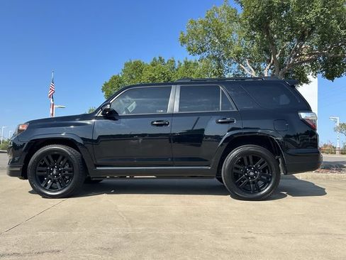 Used 2019 Toyota 4Runner Limited RWD image 2