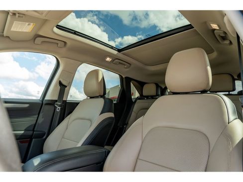 Used 2022 Ford Escape Titanium w/ Class II Trailer Tow Package image 12