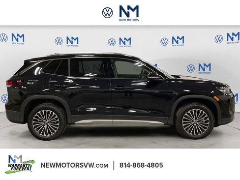 New 2026 Volkswagen Tiguan S image 6