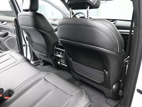 New 2026 Jeep Grand Cherokee Limited image 24