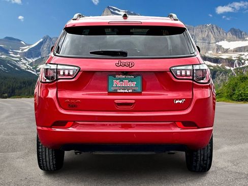 Used 2023 Jeep Compass Limited image 4