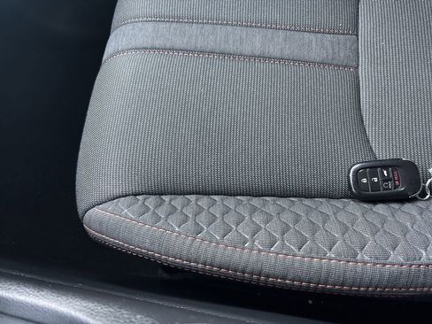 Used 2023 Honda Pilot Sport image 23