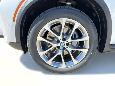 New 2026 BMW X5 sDrive40i w/ Premium Package RWD image 12