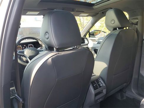 New 2026 Volkswagen Tiguan SE R-Line image 12