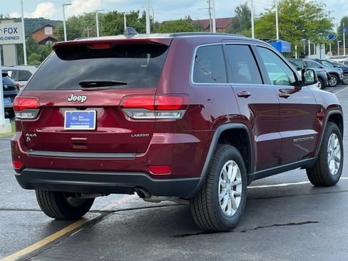 Used 2022 Jeep Grand Cherokee Laredo X AWD/4WD image 8