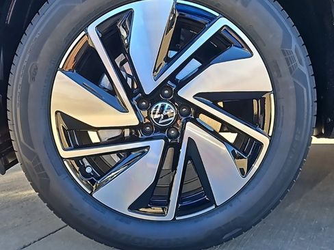 New 2026 Volkswagen Atlas SE image 9