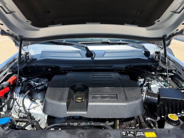 Certified 2023 Land Rover Defender 130 SE AWD/4WD image 19