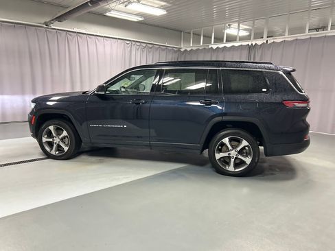 Used 2024 Jeep Grand Cherokee L Limited image 4