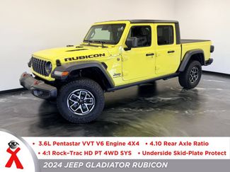 Used 2024 Jeep Gladiator Rubicon w/ Convenience Group AWD/4WD video 1