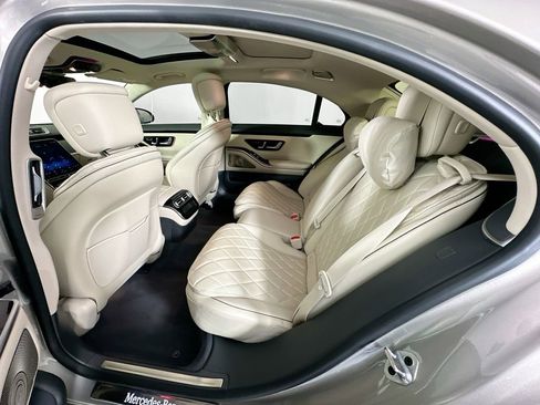 Used 2022 Mercedes-Benz S 500 4MATIC image 25