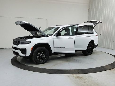 New 2026 Jeep Grand Cherokee L Limited image 11