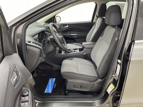 Used 2017 Ford Escape SE w/ Equipment Group 201A image 18