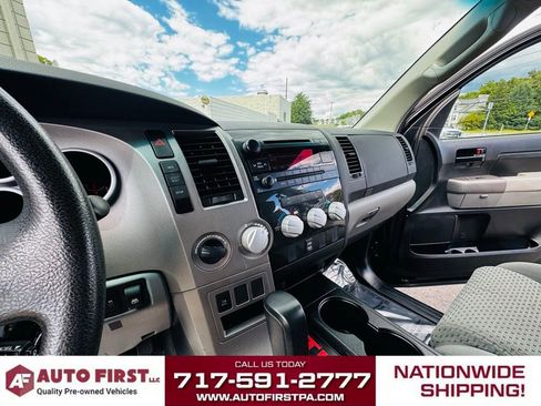 Used 2013 Toyota Tundra 4x4 CrewMax image 12