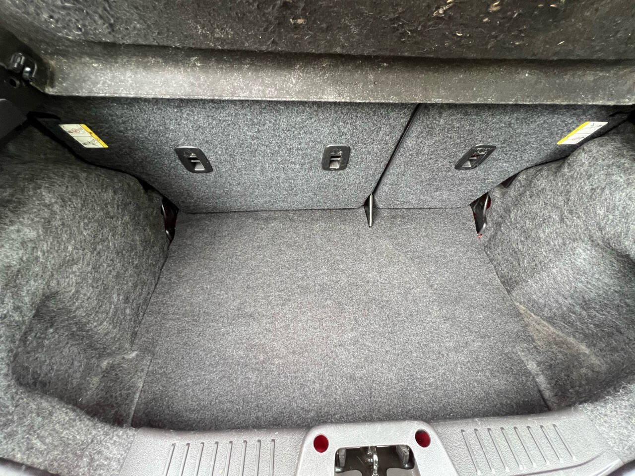 Used 2013 Ford Fiesta SE FWD image 17