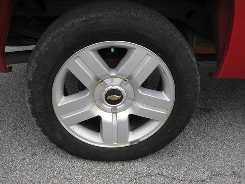 Used 2008 Chevrolet Silverado 1500 LT w/ Texas Edition image 9