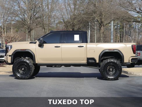 Used 2025 GMC Sierra 2500 AT4X AWD/4WD image 5