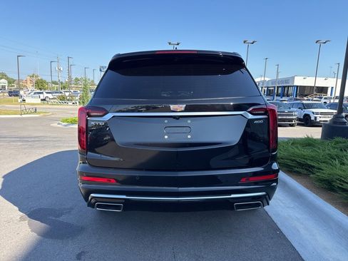Used 2022 Cadillac XT6 Premium Luxury image 12
