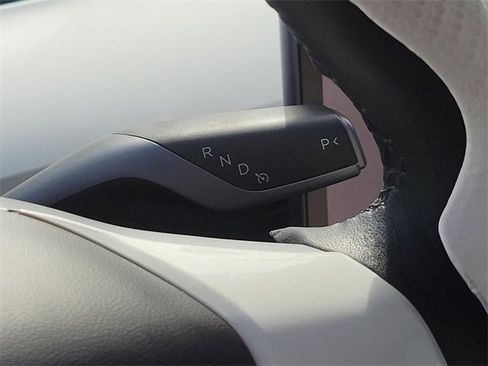 Used 2023 Tesla Model Y Long Range image 30