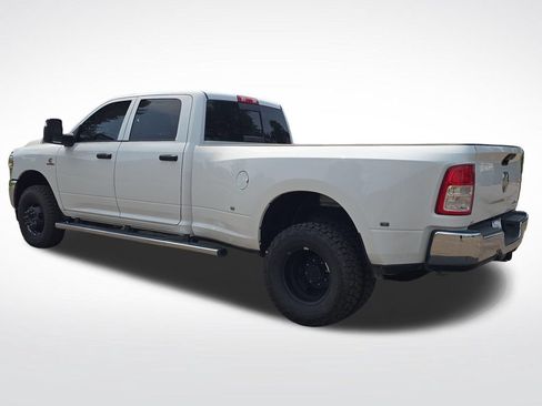 Used 2024 RAM 3500 Tradesman w/ Chrome Appearance Group AWD/4WD image 3