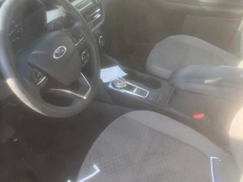 Used 2021 Ford Escape SE AWD/4WD image 9