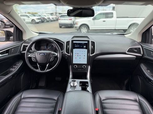 Certified 2022 Ford Edge SEL w/ Class II Trailer Tow Package AWD/4WD image 2