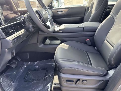 New 2026 INFINITI QX80 Pure RWD image 18