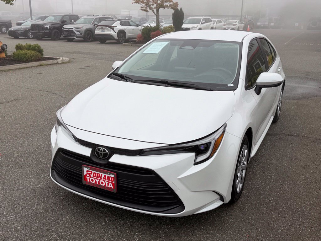 Certified 2026 Toyota Corolla LE FWD image 4