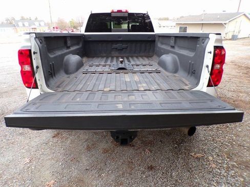 Used 2018 Chevrolet Silverado 3500 LTZ w/ Duramax Plus Package image 7