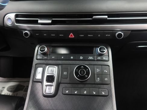 Used 2023 Hyundai Palisade Limited AWD/4WD image 18