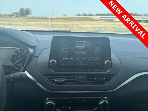 Used 2022 Nissan Altima 2.5 SR image 15