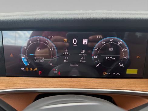 New 2026 Volkswagen Tiguan SEL R-Line AWD/4WD image 14