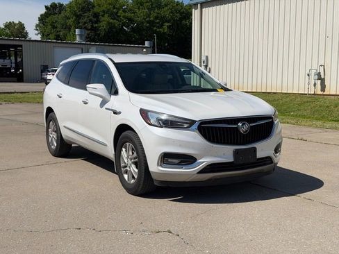 Used 2018 Buick Enclave Premium FWD image 1
