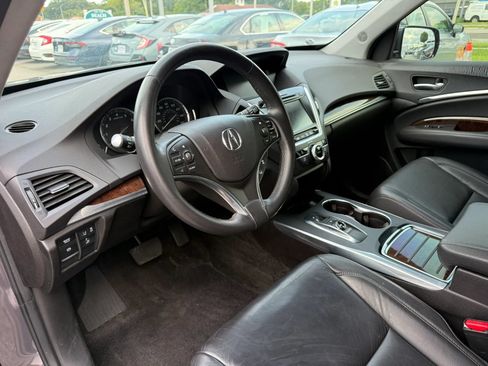 Used 2017 Acura MDX SH-AWD image 16