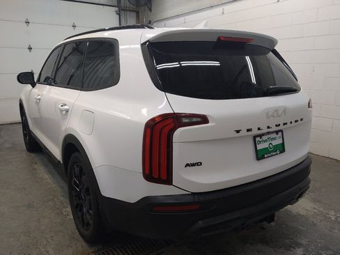 Used 2022 Kia Telluride EX w/ EX Premium Package AWD/4WD image 5