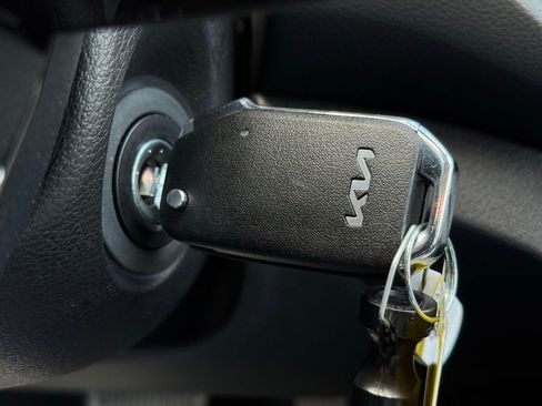 Used 2024 Kia Forte LX image 28