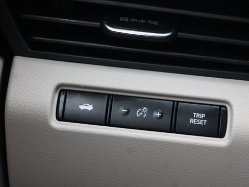 Used 2021 Nissan Altima 2.5 SV FWD image 21
