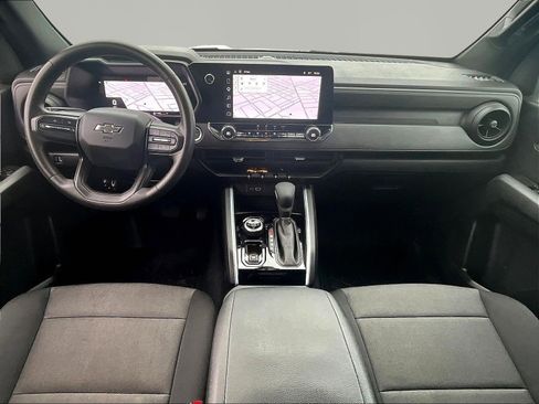 Used 2025 Chevrolet Colorado Trail Boss AWD/4WD image 8
