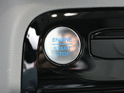 New 2025 Ford Escape SE image 18