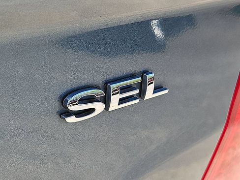 Used 2012 Ford Fusion SEL FWD image 32