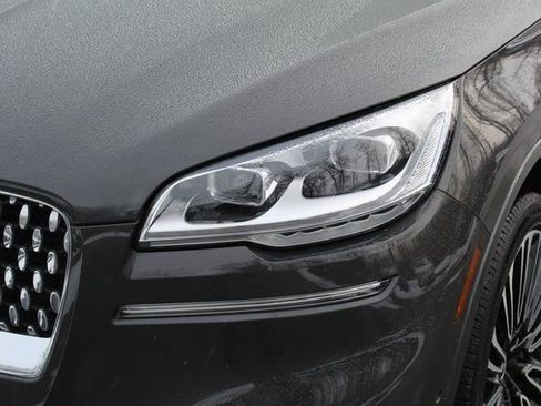 Certified 2023 Lincoln Aviator Black Label w/ Dynamic Handling Package image 9