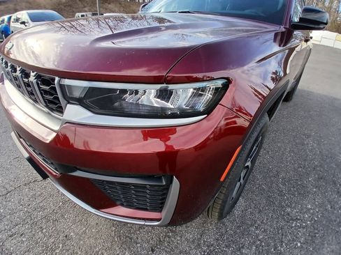 New 2026 Jeep Grand Cherokee Limited AWD/4WD image 7