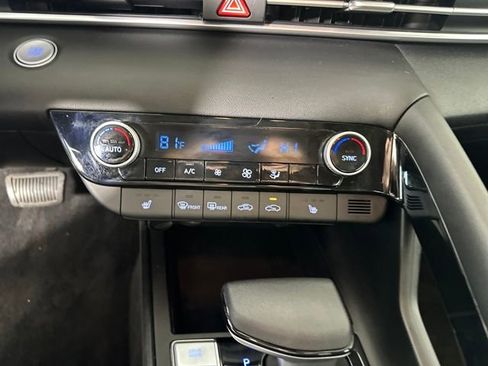 Used 2023 Hyundai Elantra Blue w/ Preferred Accessory Package image 23