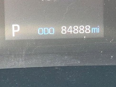 Used 2021 Toyota RAV4 LE w/ Carpet Mat Package (TMS) AWD/4WD image 21