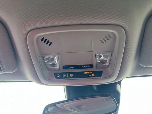 Used 2021 Chevrolet Malibu LT image 34