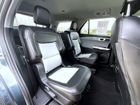 Used 2023 Ford Explorer XLT w/ Equipment Group 202A image 19