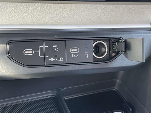 New 2026 Kia Carnival SX image 39