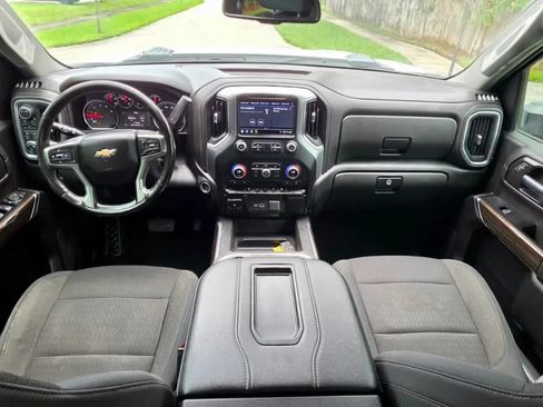 Used 2022 Chevrolet Silverado 3500 LT w/ Convenience Package AWD/4WD image 7